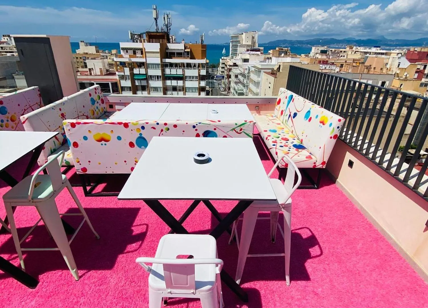 We Street Hostel - El Arenal-Albergue Juvenil El Arenal   El Arenal (Mallorca)