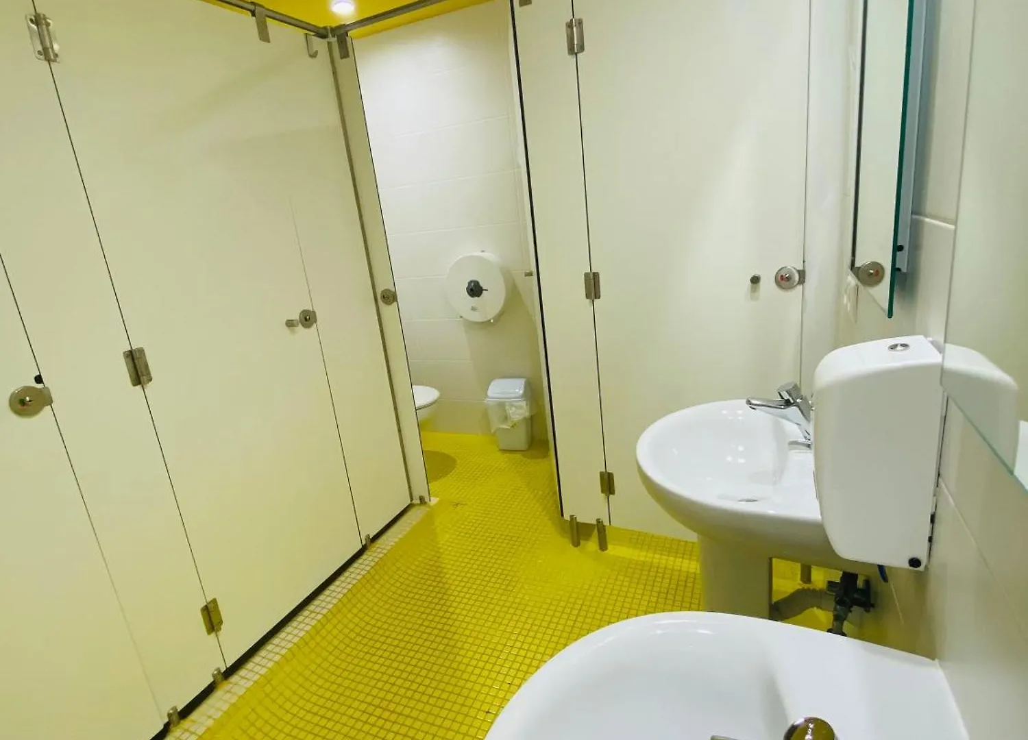 We Street Hostel - El Arenal-Albergue Juvenil El Arenal   El Arenal (Mallorca)