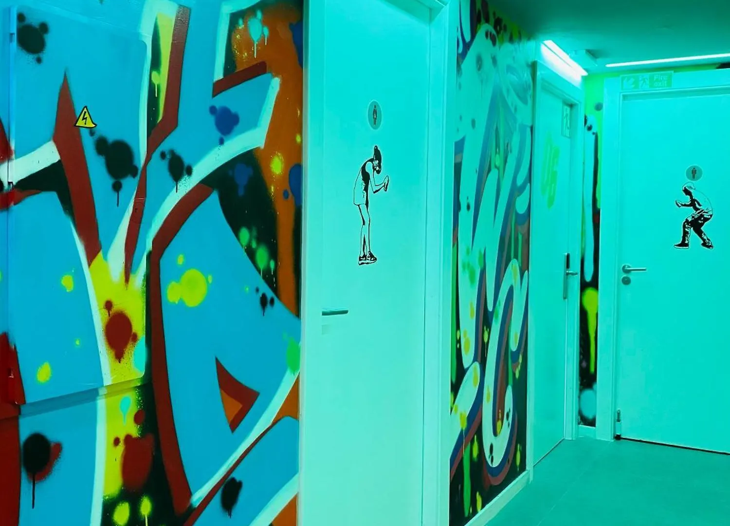 We Street Hostel - El Arenal-Albergue Turistico Spagna