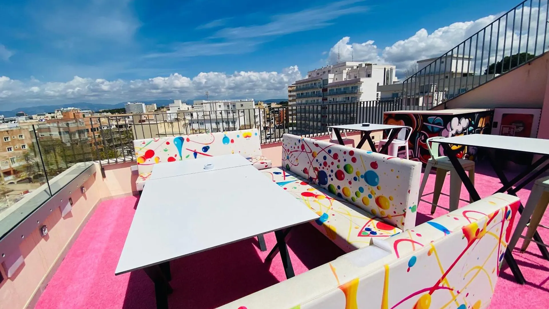 We Street Hostel - El Arenal-Albergue Turistico